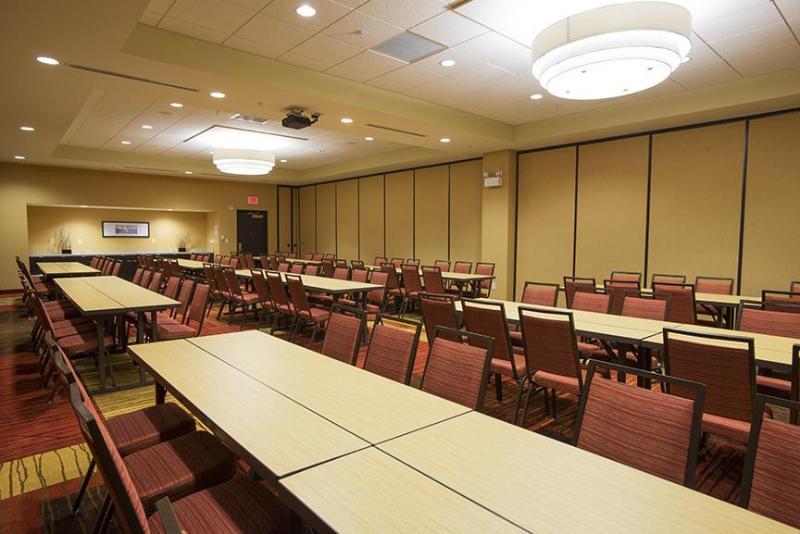 Courtyard By Marriott Cincinnati Midtown/Rookwood Εξωτερικό φωτογραφία