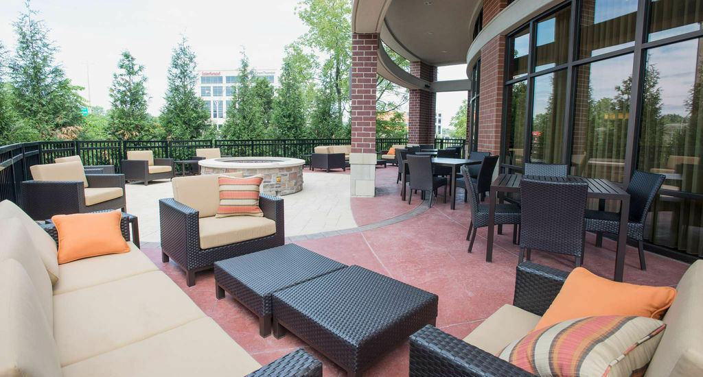 Courtyard By Marriott Cincinnati Midtown/Rookwood Εξωτερικό φωτογραφία